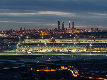 NORDISK TAXI ® tilbyr sin spesielle tjeneste for transport av passasjerer fra Madrid Flyplass.