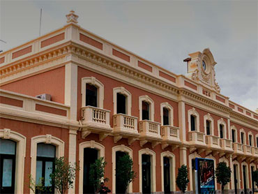 NORDISK TAXI ® le ofrece su servicio especial para el transporte de pasajeros desde la Estación de tren de Murcia. </p>